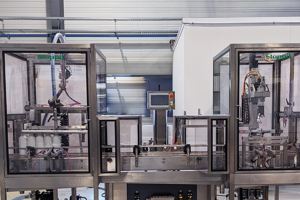 mini-ligne-de-remplissage-vissage-pour-liquides